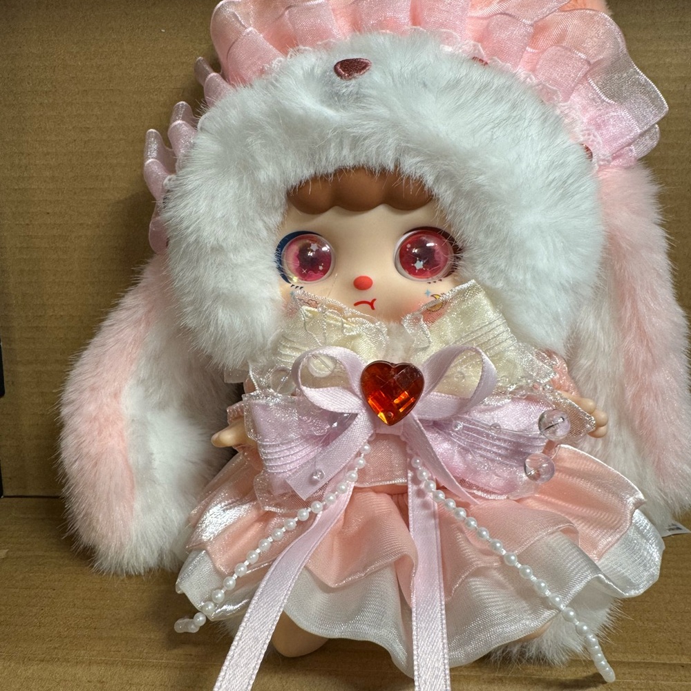Charming Pink and White bb3 with Heart Accent